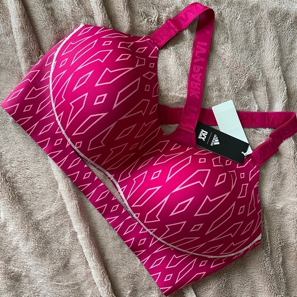 IVY PARK Other - Ivy Park Hot Pink Sports Bra